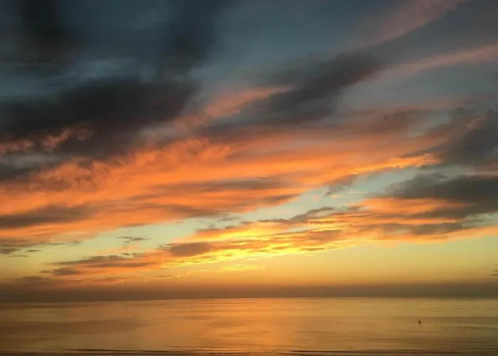 In Belgium With Sea Views Апартаменты *